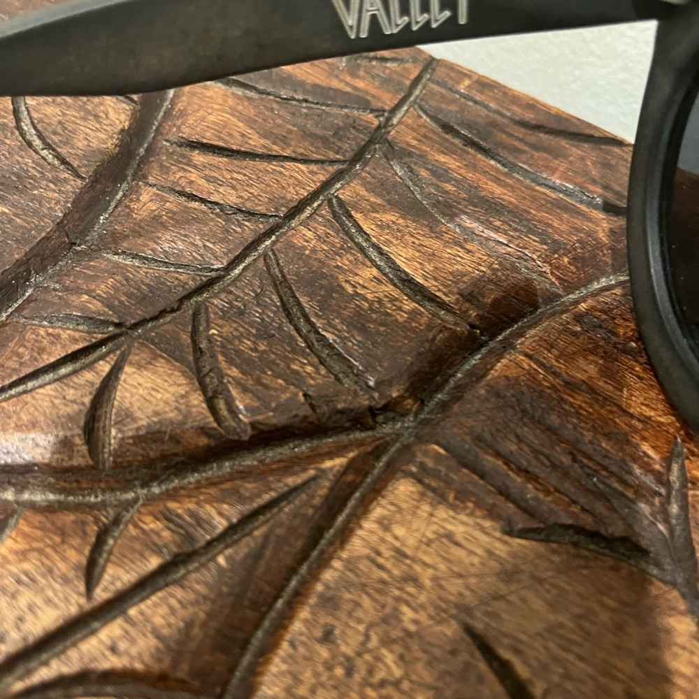Valley Eyewear Matte Black Round Cat-Eye Sunglasses - Picture 3 of 5